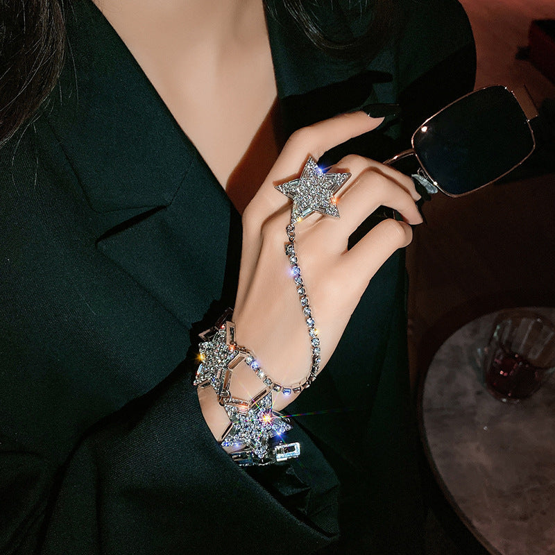 Five-pointed Star Exaggerated Bracelet Ring One-piece