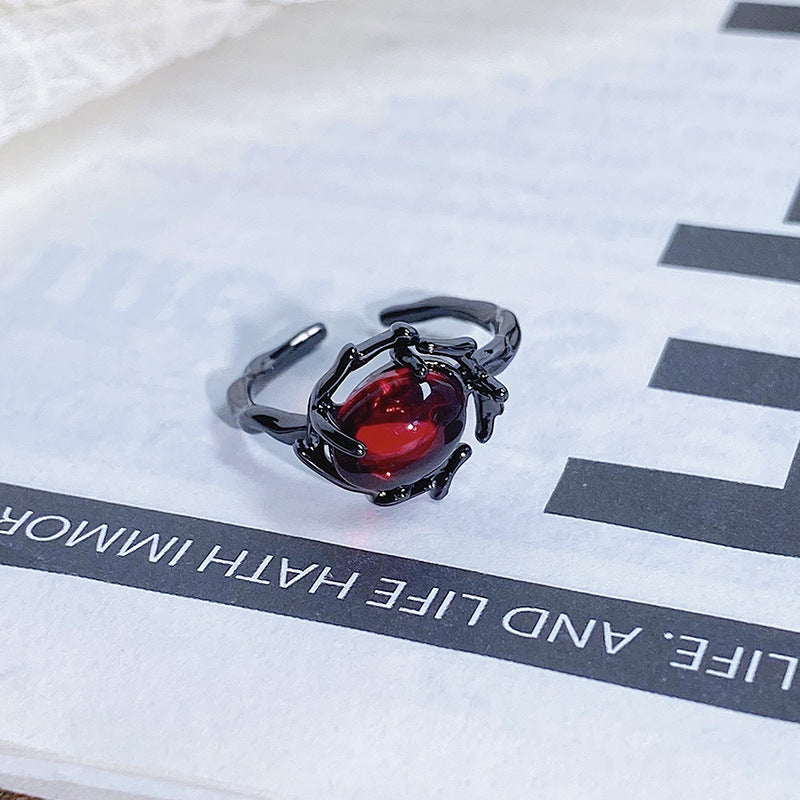 Dark-themed Heart-shaped Adjustable Ring