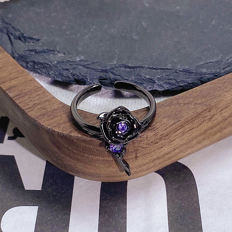 Dark-themed Heart-shaped Adjustable Ring
