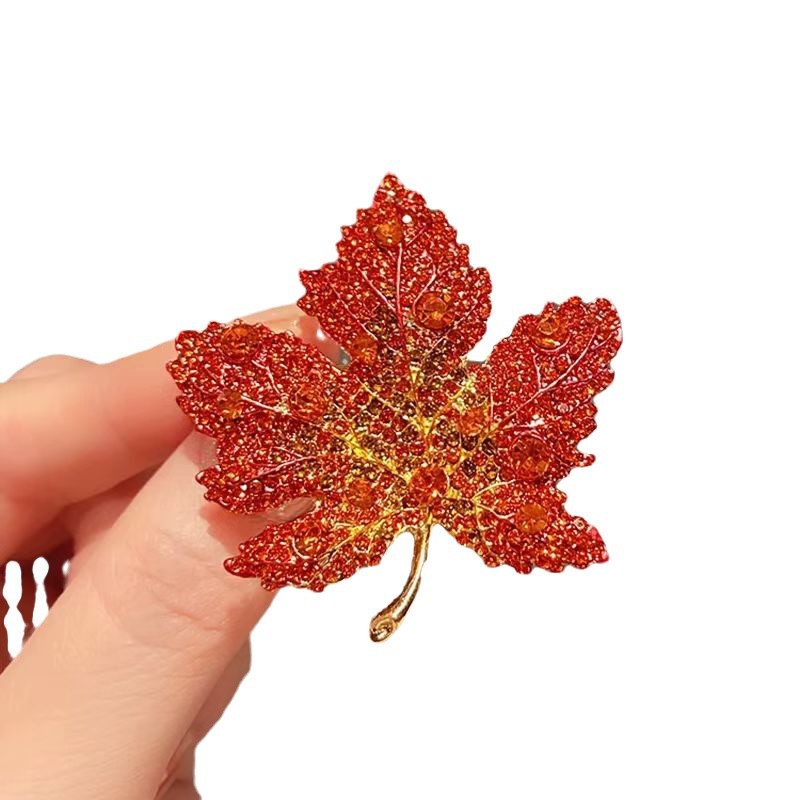 Light Luxury Full Diamond Maple Leaf Brooch High-end And Niche