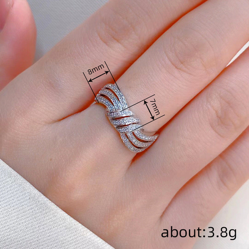 Cao Shi Ma Hua Knitted Light-Luxury Ring For Women