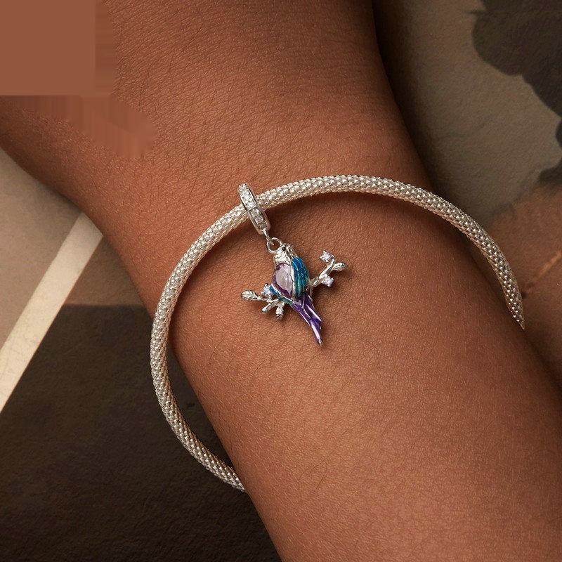 DIY Pendant Accessory Featuring A Dripping-oil Kingfisher Design