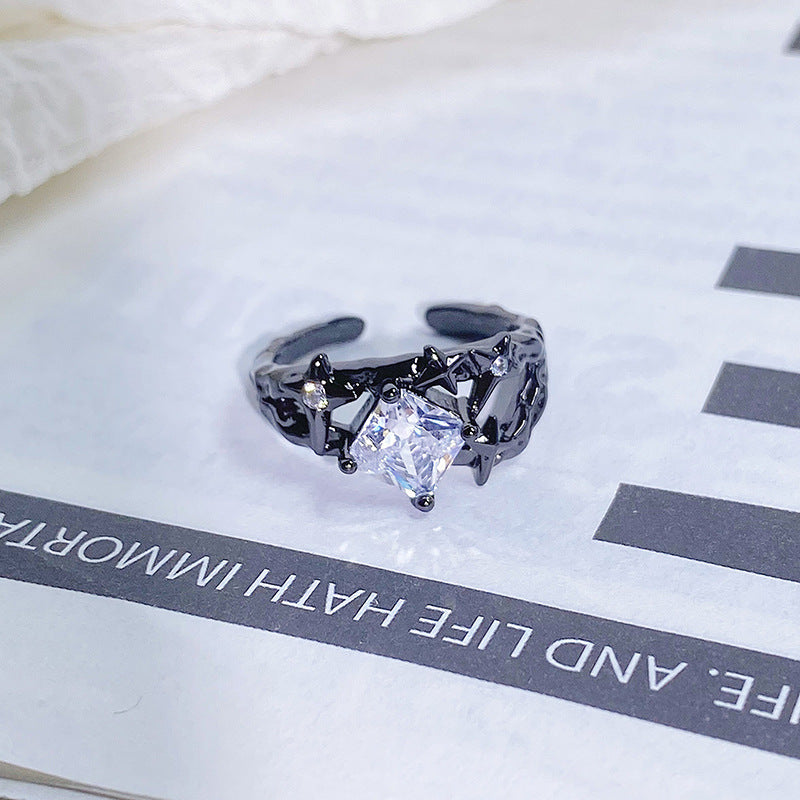 Dark-themed Heart-shaped Adjustable Ring