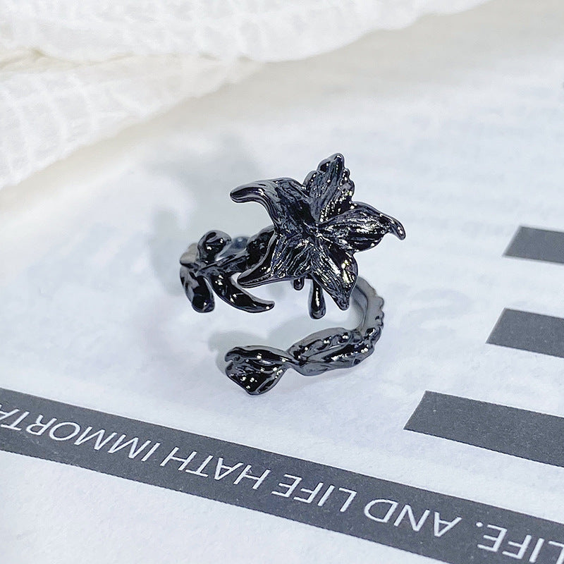 Dark-themed Heart-shaped Adjustable Ring